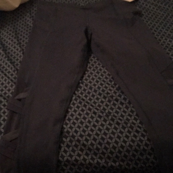 Active life capris - Picture 3 of 3